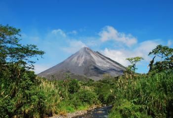 Costa_rica_arenal_volcano
